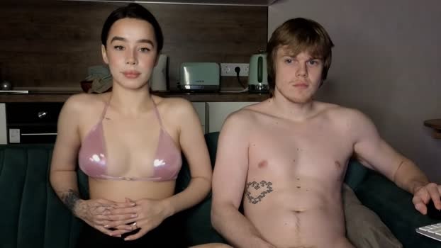 holdonbitch Chaturbate Couple 14-12-2025