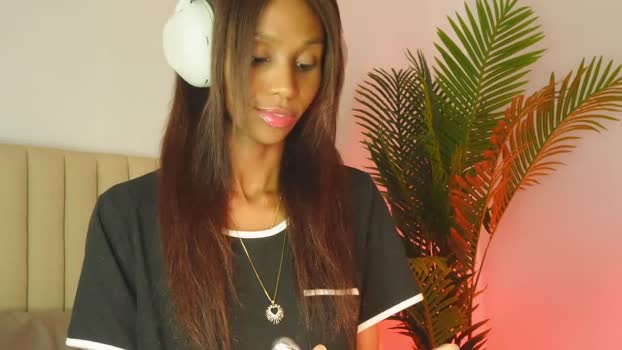 valery_swan1 Chaturbate Female 15-12-2025