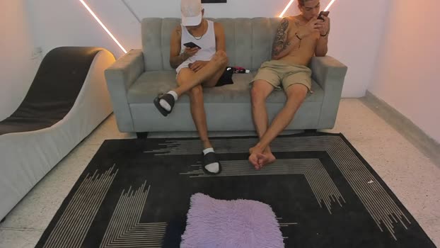 nympho_nathy_sophi Chaturbate Couple 18-12-2025