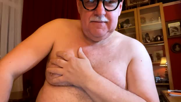 marin50 21-12-2025 video handsome