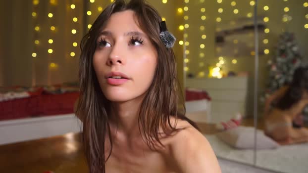 falinecrosthwaite Chaturbate Female 22-12-2025