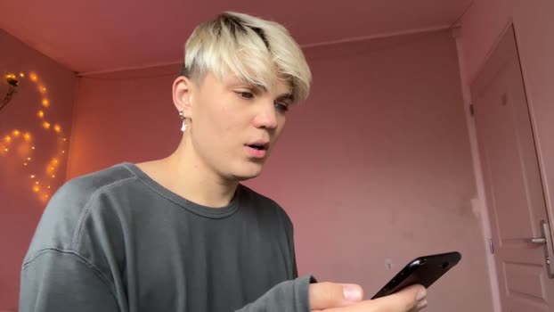 moonflamek 23-12-2025 video bigballs