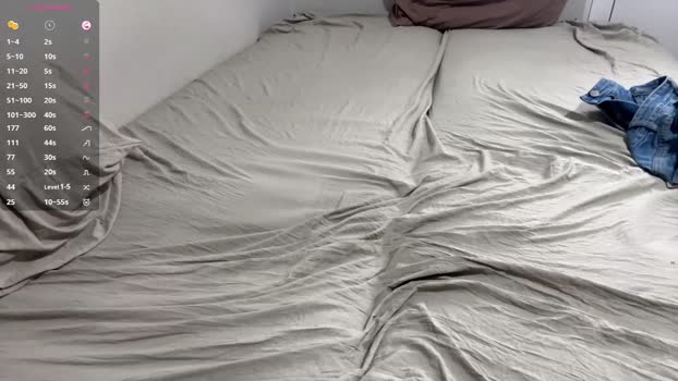 ur_horny_friends 25-12-2025 video lick