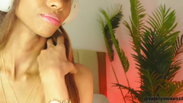valery_swan1 Chaturbate Female 25-12-2025