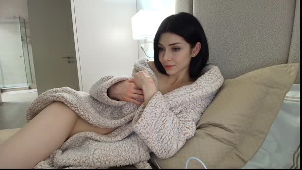 milla_bella Chaturbate Female 26-12-2025