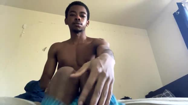 brick280446 30-12-2025 video kissing