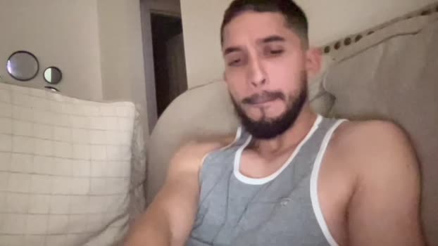 papicubano_guapo23cm 02-01-2026 video blowjob