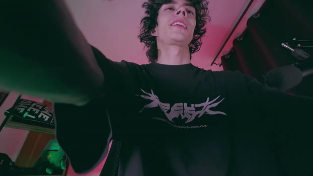 olliver___y 04-01-2026 video Pretty