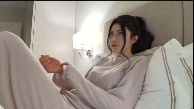 milla_bella Chaturbate Female 04-01-2026