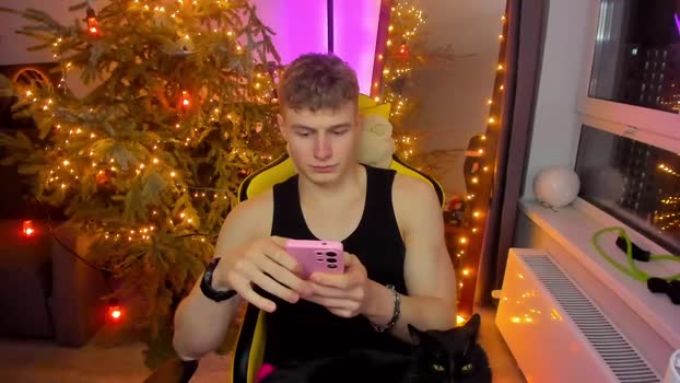 kurt_hanssen 12-01-2026 video kissing