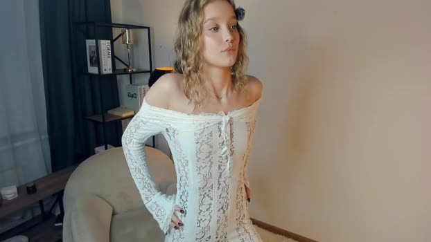 alicemelison Chaturbate Female 19-01-2026