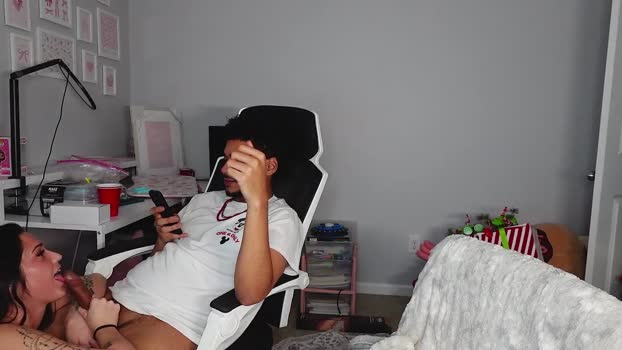 prettygirll23 Chaturbate Couple 21-01-2026