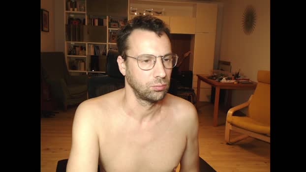 coolnerdguy79 21-01-2026 video kissing