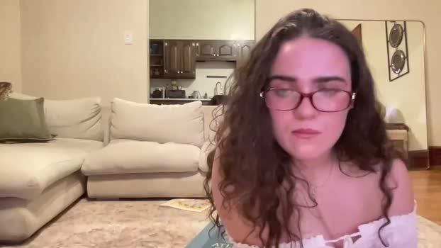 lucyvale22101 Chaturbate Female 27-01-2026