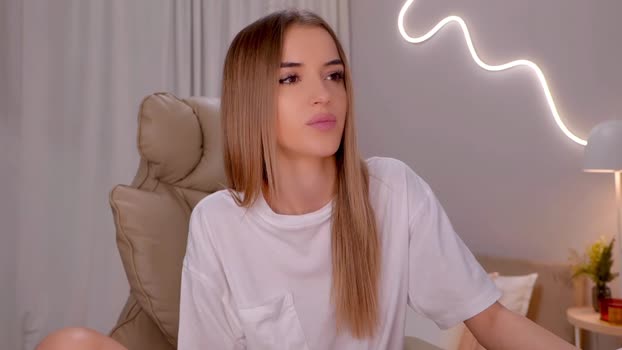 entya Chaturbate Female 14-02-2026
