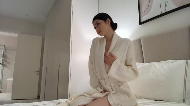milla_bella Chaturbate Female 16-02-2026