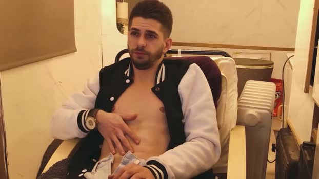 followknight 22-02-2026 video fingers