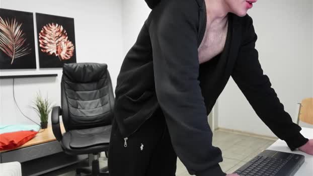 nikki_hard 21-02-2026 video striptease