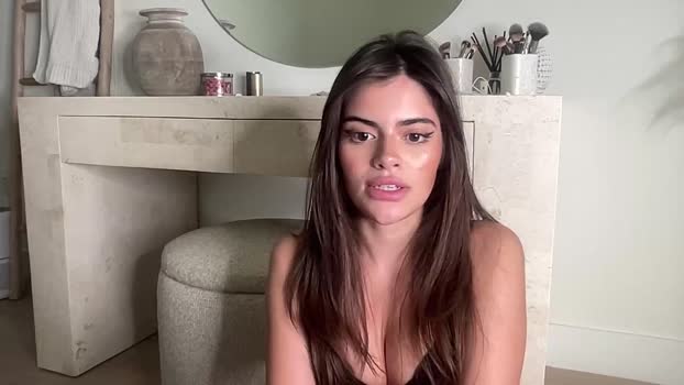 poutyselena Chaturbate Female 25-02-2026