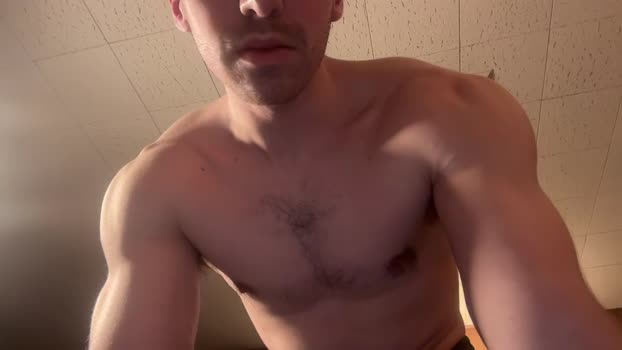 shirtlesshunk15 26-02-2026 video jerkoff