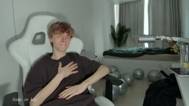 wawesuck 18-03-2026 video Show