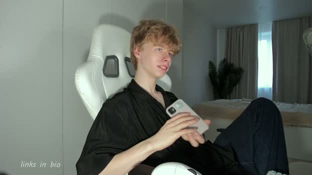 wawesuck 21-03-2026 video spanking