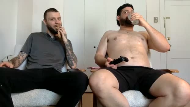 change340 27-03-2026 video kissing