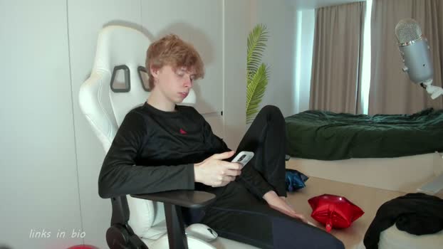 wawesuck 04-04-2026 video bigtoys