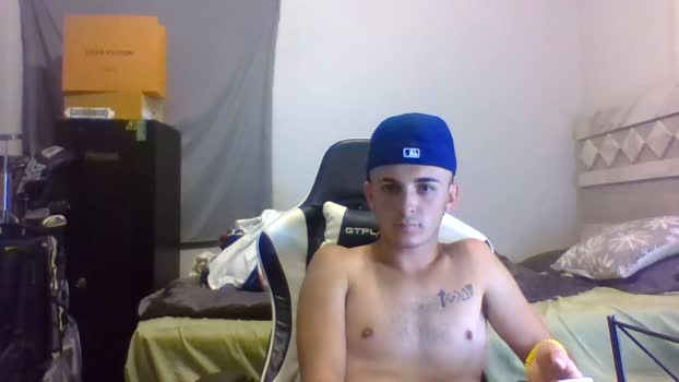 az2312752908 13-04-2026 video kissing