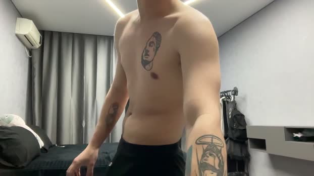 maxwoolf 17-04-2026 video beauty