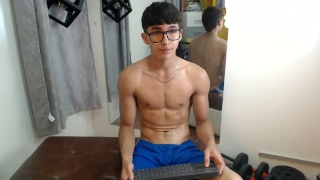 jeremy_job 26-04-2026 Gay Recording - spank kissing