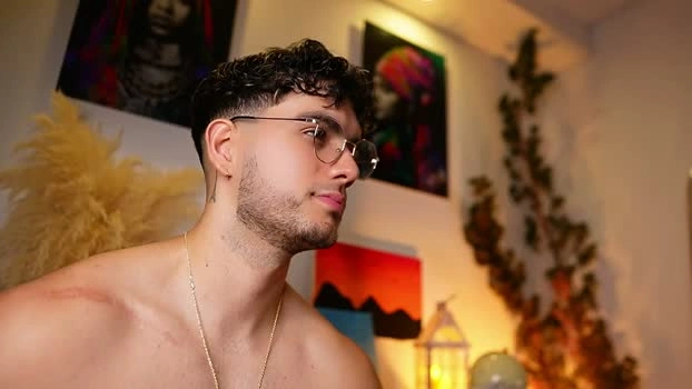 noha_miler 25-04-2026 Gay Recording - striptease Ass