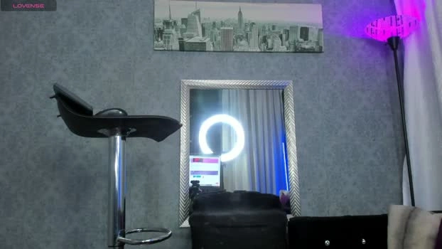 kitty_wichis 27-04-2026 Gay Recording - spanking kiss