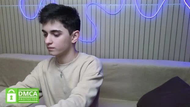 alexander_18_xxl 28-04-2026 Gay Recording - fingering Topless