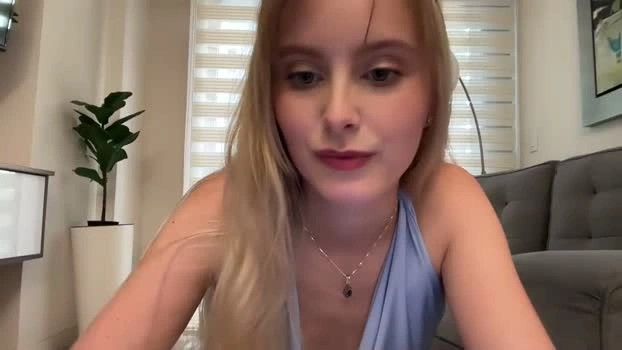 ellykeyofficial 04-05-2026 suckshow kissing fuckhard kink Recording