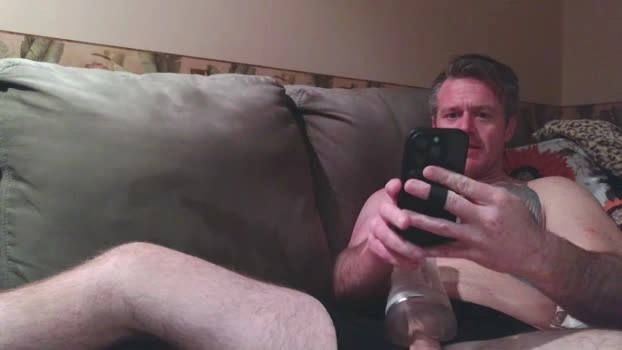 dilfiguess1 06-05-2026 Gay Recording - toy bj-dildo