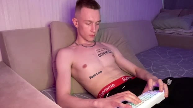 travis_gracile 06-05-2026 Gay Recording - skinny yummy