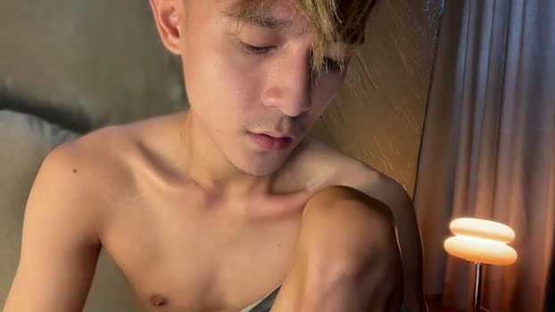 yummyjustine07 06-05-2026 Gay Recording - skinny lick
