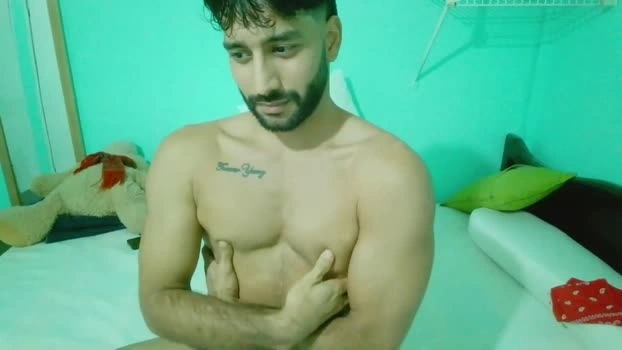 max_welleeuu 07-05-2026 Gay Recording - legs horny