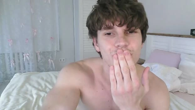 eric_crush 09-05-2026 Gay Recording - Topless kiss