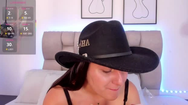 hanna__evans_ 09-05-2026 strip tits suckcock wank Recording
