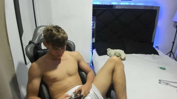 miguel_hz 11-05-2026 Gay Recording - jerking orgasm