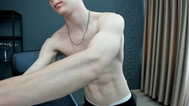 bradyflint 13-05-2026 Gay Recording - lick fingers