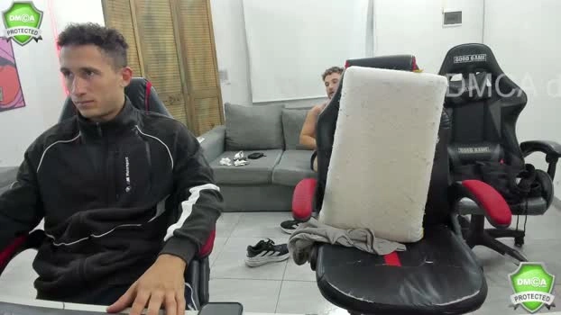 classied 16-05-2026 Gay Recording - kiss Recorded