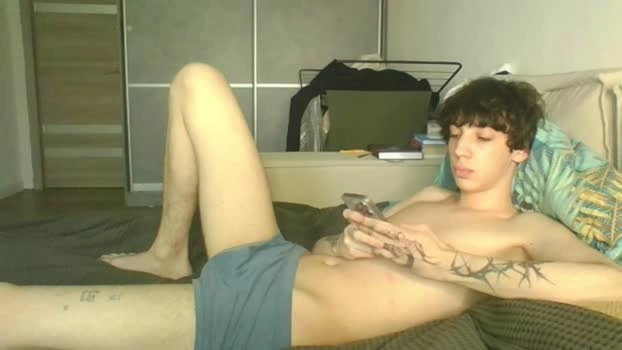 l8199 18-05-2026 Gay Recording - strip blowjob