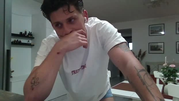 roberto_twink1 21-05-2026 Male Recording - sexymale sexybody