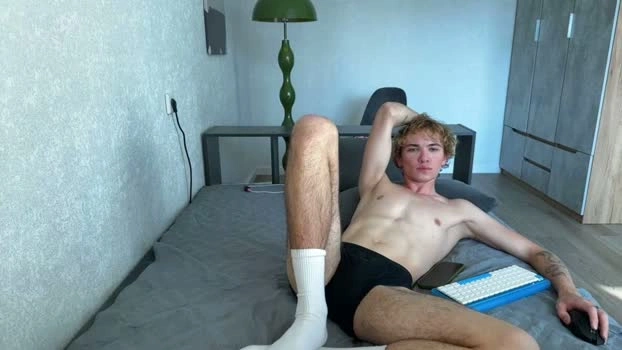 xavier_200 22-05-2026 Male Recording - spanking gay