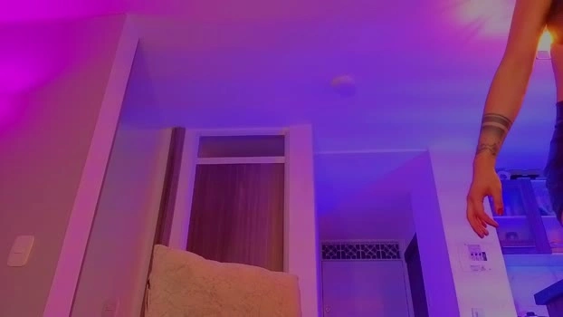 julianna_saenz 28-05-2026 Trans Recording - toys harddick