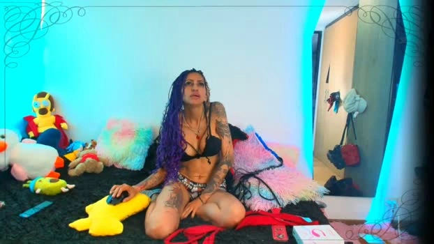 khaleesy13 29-05-2026 naughty play Webcam sucktits Recording