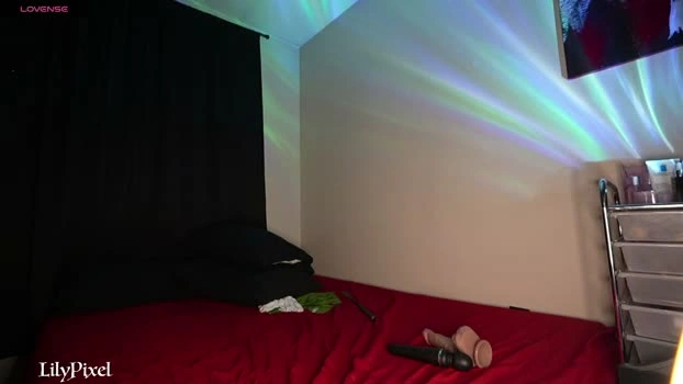 lilypixel 06-06-2026 spanking beautiful suckcock playtime Recording
